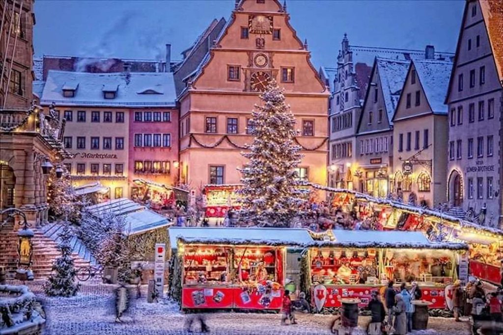 Adventi ünnepség könyvbemutatóval és koncerttel - december 16.