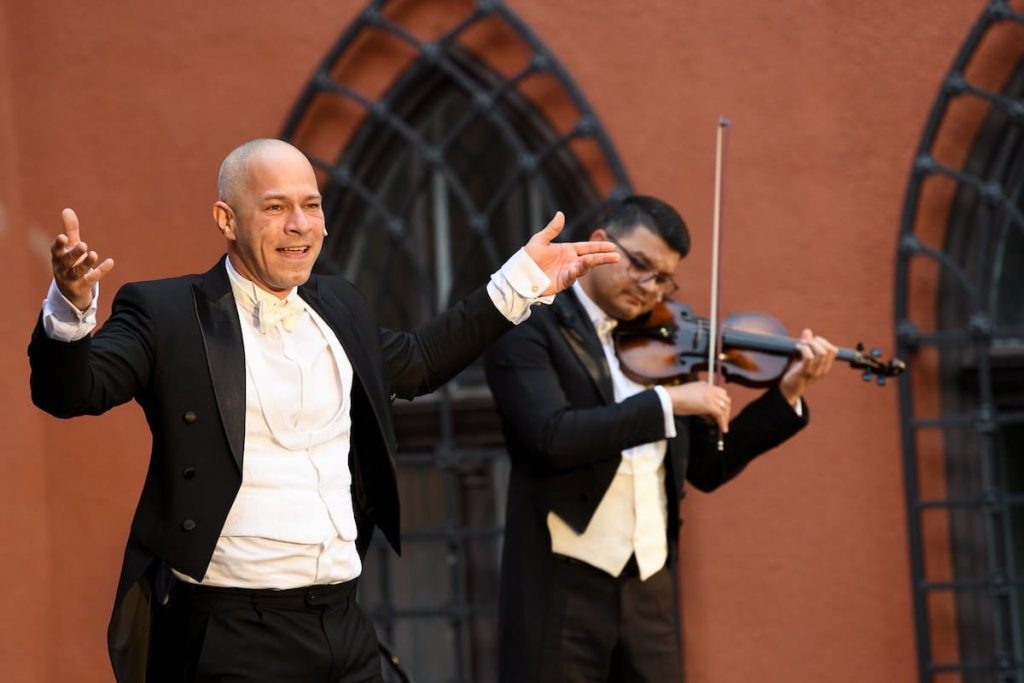 Vasvonó - Nagybányán, a Teleki Magyar Ház udvarán - Szatmárnémeti - Július 1.